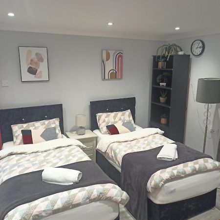 Homey Studio In Newport Perfect For Couples & Travelers 외부 사진