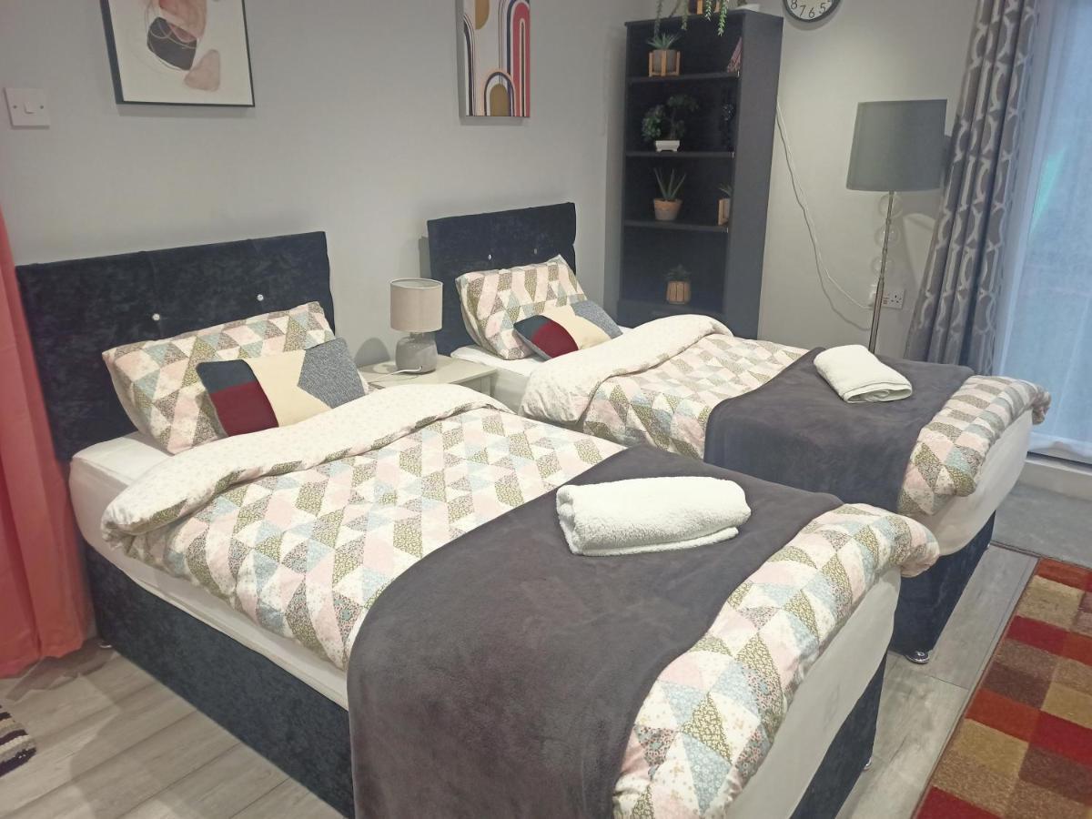 Homey Studio In Newport Perfect For Couples & Travelers 외부 사진
