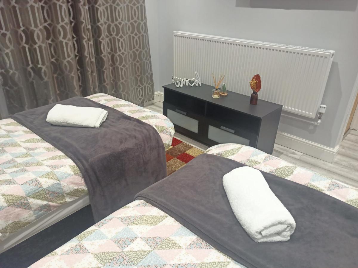 Homey Studio In Newport Perfect For Couples & Travelers 외부 사진