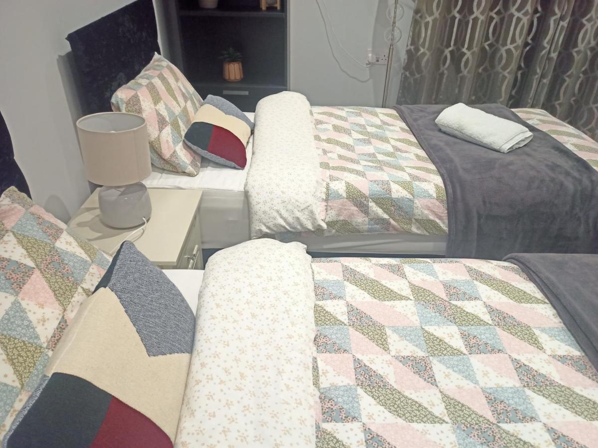 Homey Studio In Newport Perfect For Couples & Travelers 외부 사진